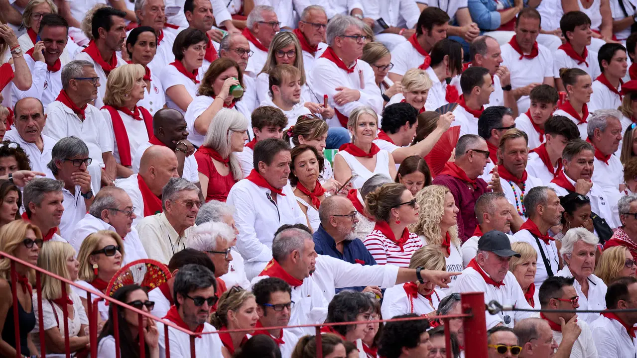 Sexta corrida de la Feria del Toro de San Fermín 2025 con toros de José Escolar para Rafaelillo, Fernando Robleño y Juan de Castilla. PABLO LASAOSA