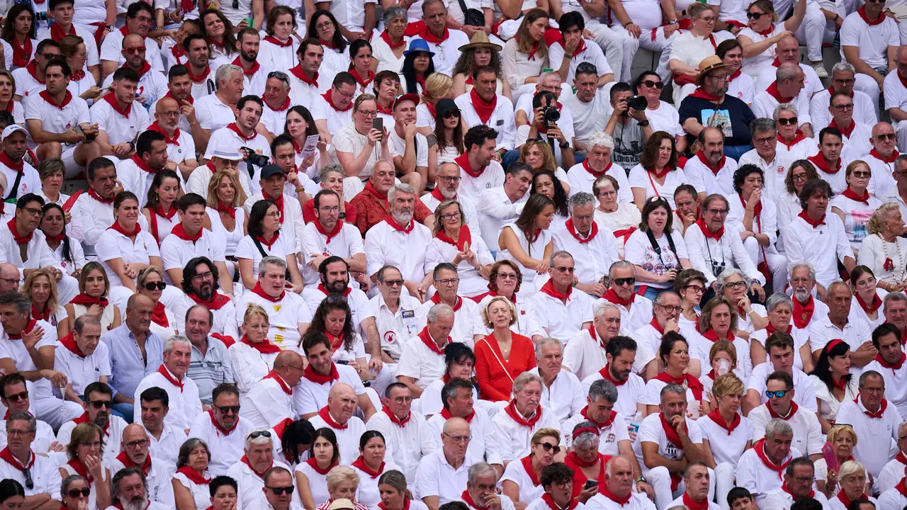Sexta corrida de la Feria del Toro de San Fermín 2025 con toros de José Escolar para Rafaelillo, Fernando Robleño y Juan de Castilla. PABLO LASAOSA