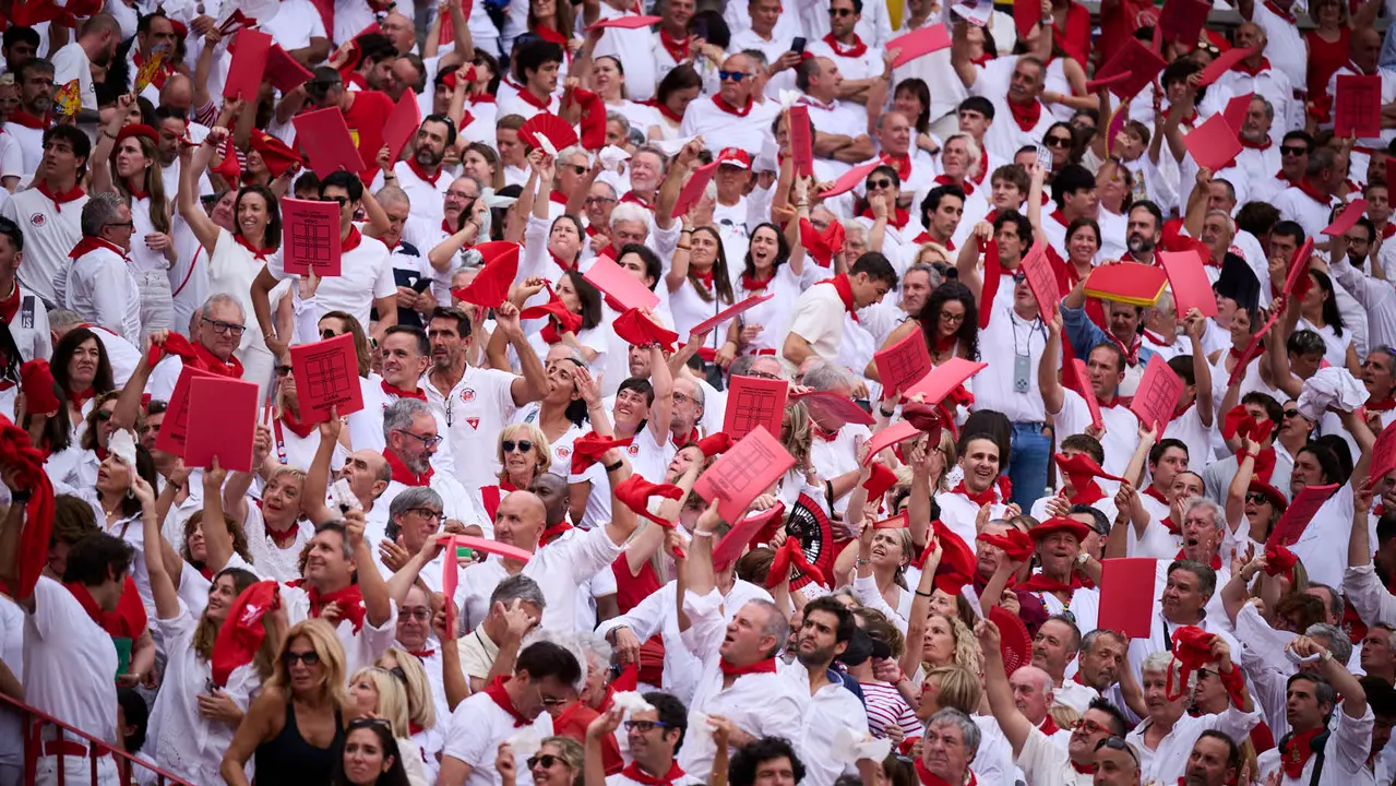 Sexta corrida de la Feria del Toro de San Fermín 2025 con toros de José Escolar para Rafaelillo, Fernando Robleño y Juan de Castilla. PABLO LASAOSA
