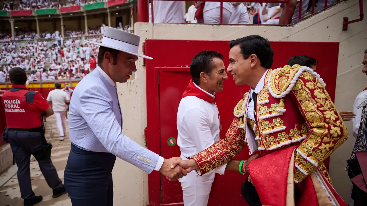 Sexta corrida de la Feria del Toro de San Fermín 2025 con toros de José Escolar para Rafaelillo, Fernando Robleño y Juan de Castilla. PABLO LASAOSA