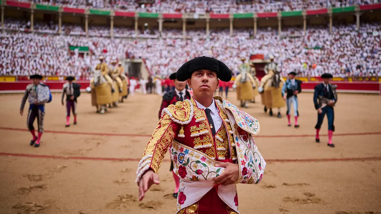 Sexta corrida de la Feria del Toro de San Fermín 2025 con toros de José Escolar para Rafaelillo, Fernando Robleño y Juan de Castilla. PABLO LASAOSA