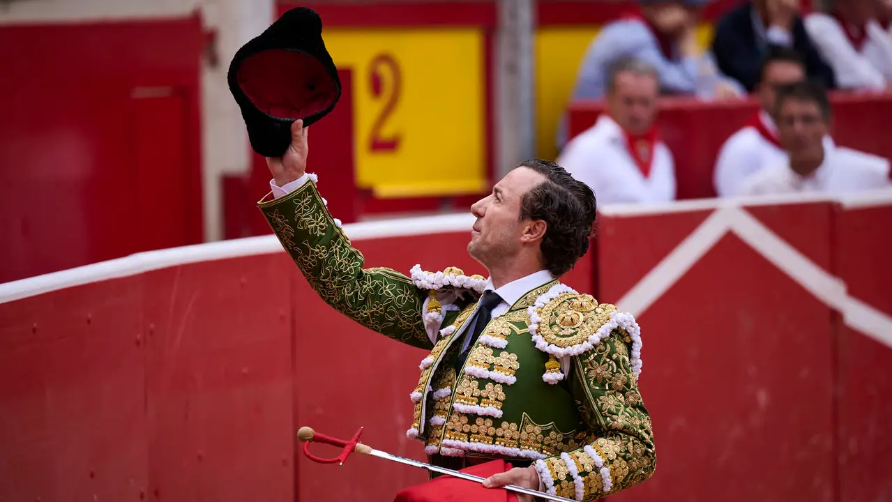 Sexta corrida de la Feria del Toro de San Fermín 2025 con toros de José Escolar para Rafaelillo, Fernando Robleño y Juan de Castilla. PABLO LASAOSA