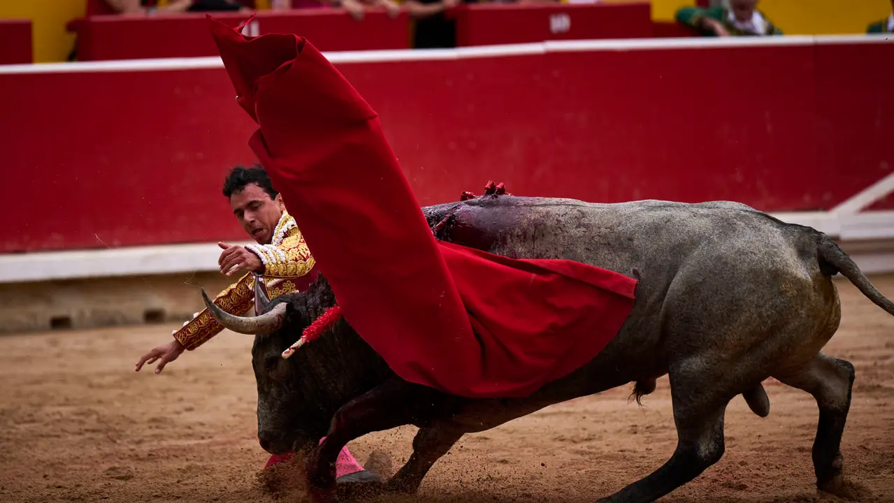 Sexta corrida de la Feria del Toro de San Fermín 2025 con toros de José Escolar para Rafaelillo, Fernando Robleño y Juan de Castilla. PABLO LASAOSA