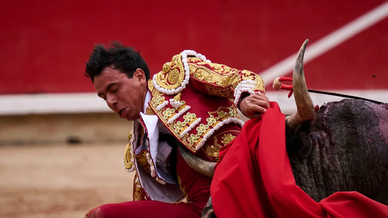 Sexta corrida de la Feria del Toro de San Fermín 2025 con toros de José Escolar para Rafaelillo, Fernando Robleño y Juan de Castilla. PABLO LASAOSA