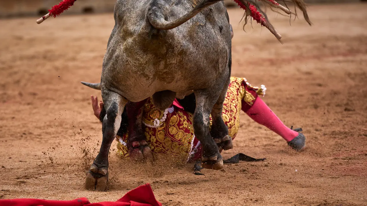Sexta corrida de la Feria del Toro de San Fermín 2025 con toros de José Escolar para Rafaelillo, Fernando Robleño y Juan de Castilla. PABLO LASAOSA