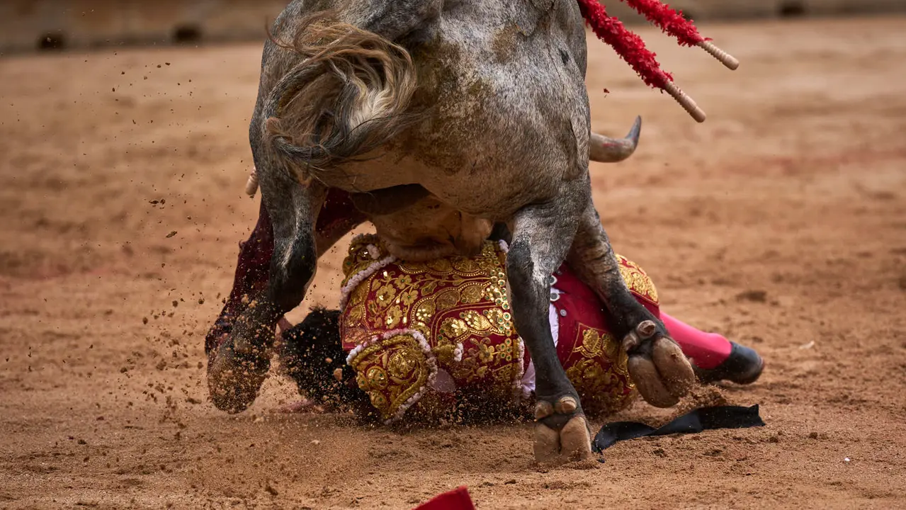 Sexta corrida de la Feria del Toro de San Fermín 2025 con toros de José Escolar para Rafaelillo, Fernando Robleño y Juan de Castilla. PABLO LASAOSA