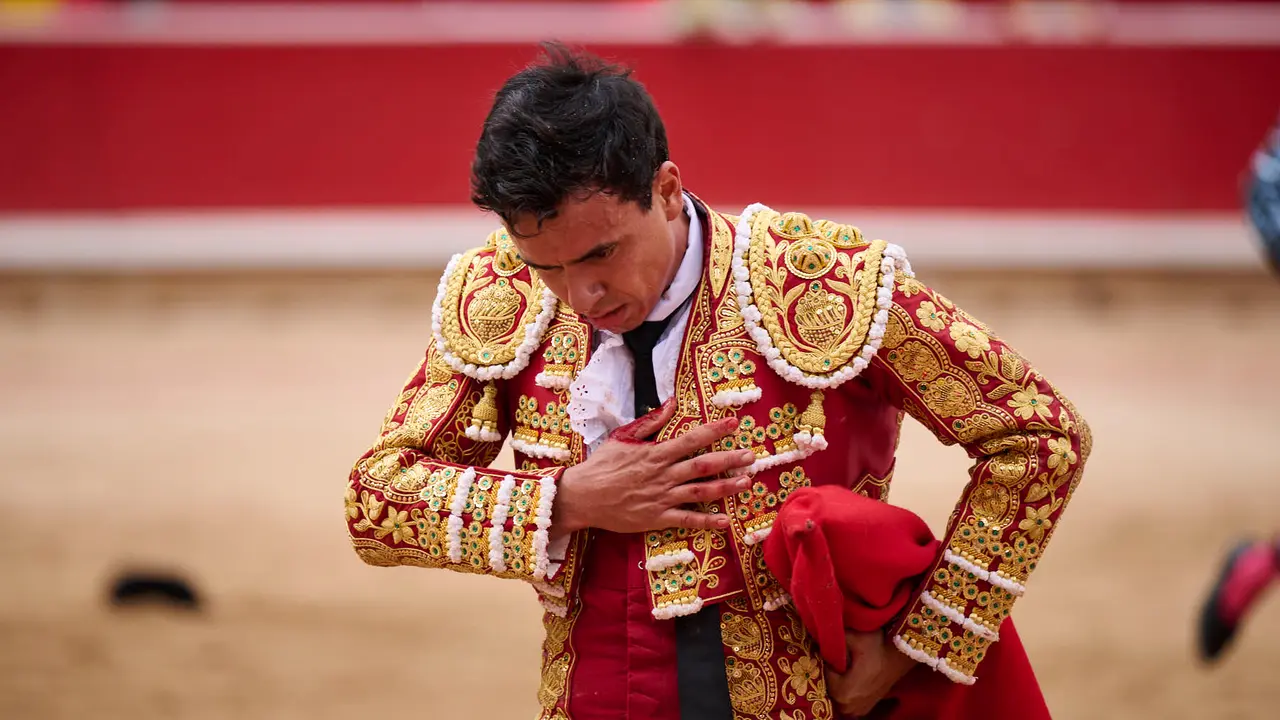Sexta corrida de la Feria del Toro de San Fermín 2025 con toros de José Escolar para Rafaelillo, Fernando Robleño y Juan de Castilla. PABLO LASAOSA