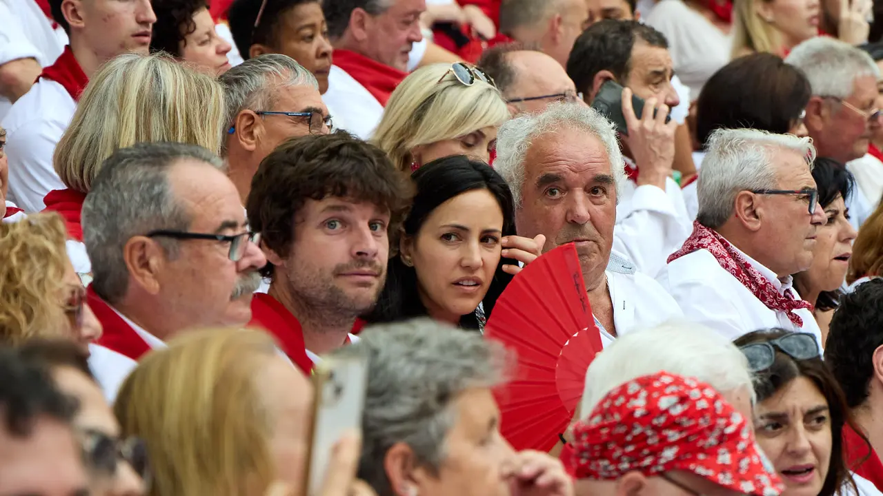 Los tendidos de la plaza de Toros de Pamplona durante la séptima corrida de la Feria del Toro de San Fermín 2025 con toros de La Palmosilla para Jiménez Fortes, Fernando Adrián y Ginés Marín. IÑIGO ALZUGARAY
