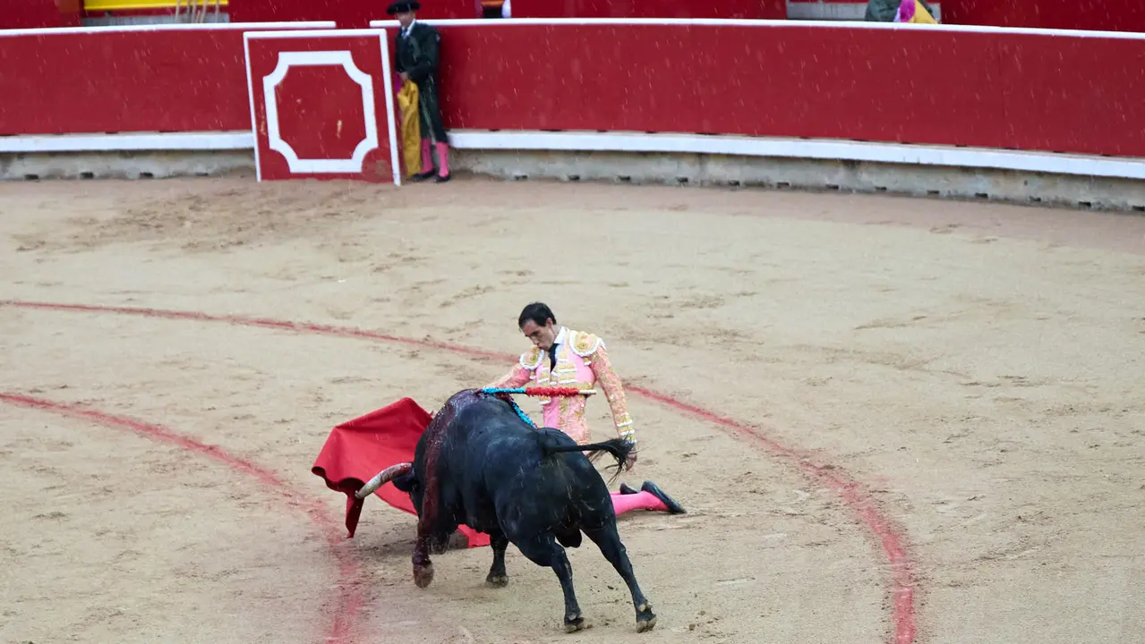 Séptima corrida de la Feria del Toro de San Fermín 2025 con toros de La Palmosilla para Jiménez Fortes, Fernando Adrián y Ginés Marín. IÑIGO ALZUGARAY