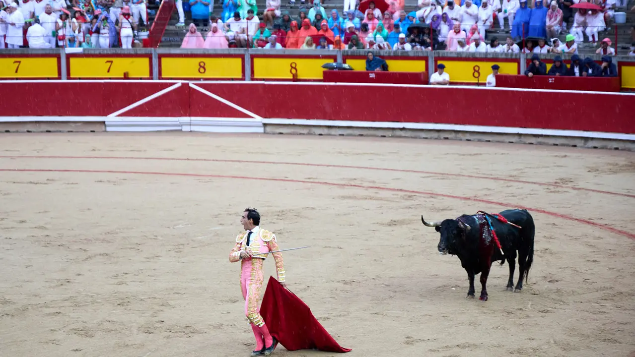 Séptima corrida de la Feria del Toro de San Fermín 2025 con toros de La Palmosilla para Jiménez Fortes, Fernando Adrián y Ginés Marín. IÑIGO ALZUGARAY