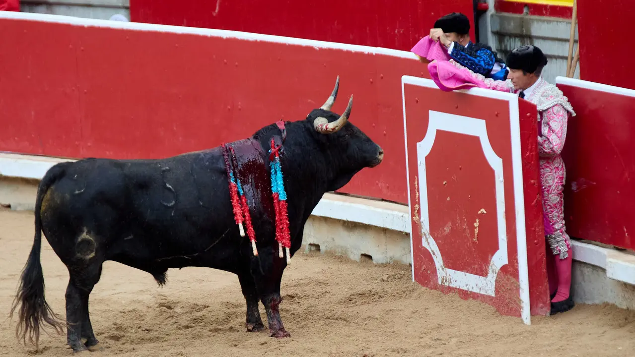 Séptima corrida de la Feria del Toro de San Fermín 2025 con toros de La Palmosilla para Jiménez Fortes, Fernando Adrián y Ginés Marín. IÑIGO ALZUGARAY