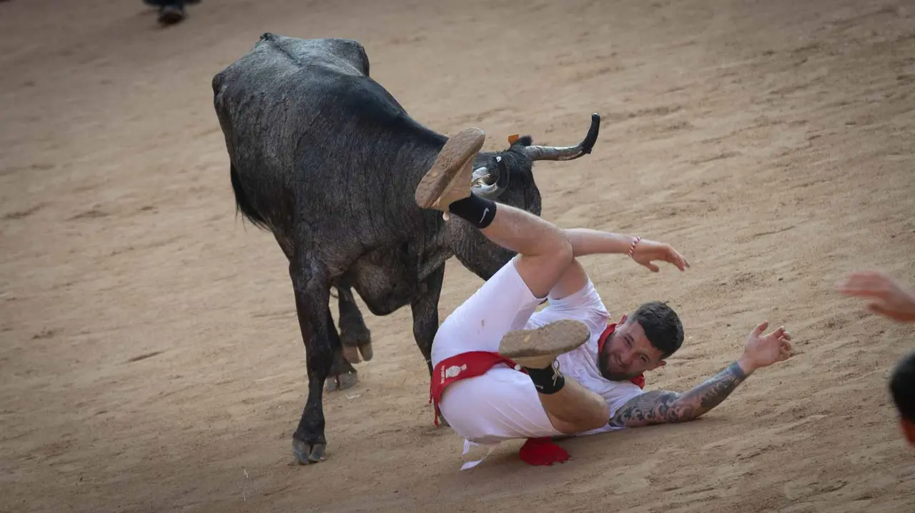 Suelta de vaquillas tras el octavo encierro de San Fermín.Maite H. Mateo..-41