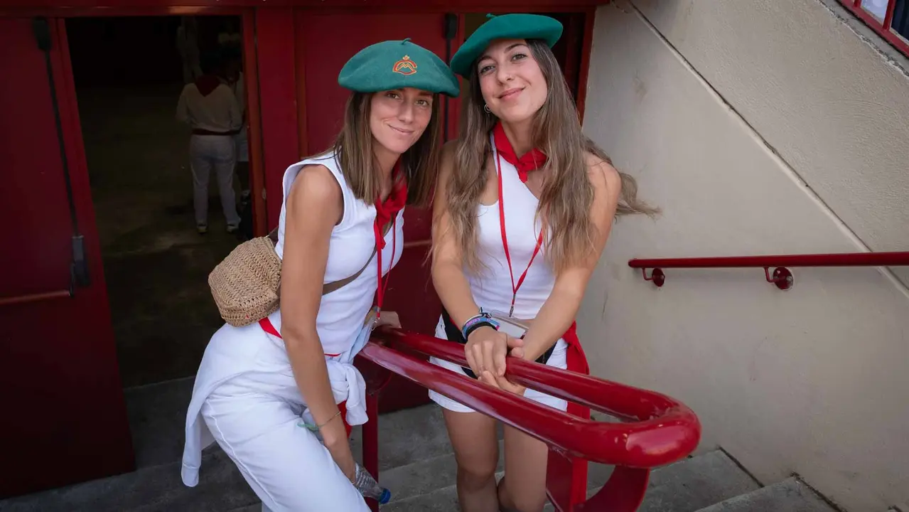 Ambiente en la última corrida de la Feria de San Fermín. Maite H. Mateo..-29