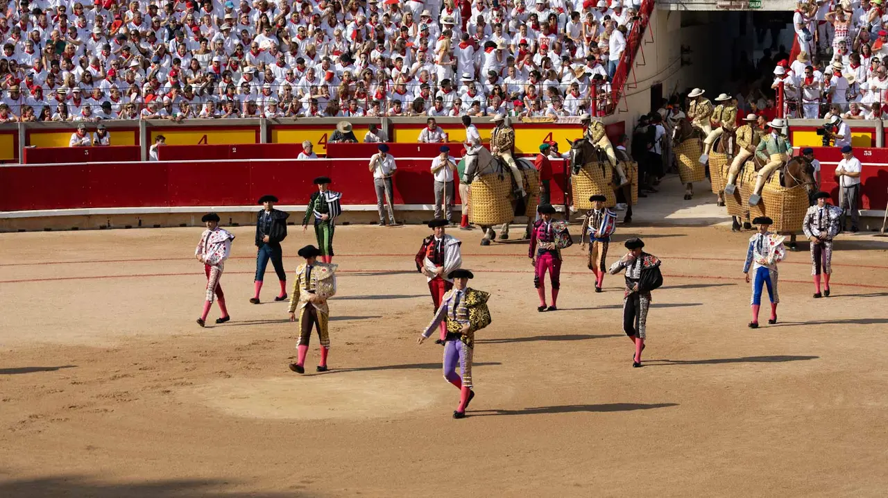 Última corrida de la Feria de San Fermín. Maite H. Mateo..-08
