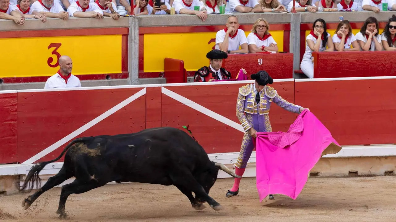Última corrida de la Feria de San Fermín. Maite H. Mateo..-11