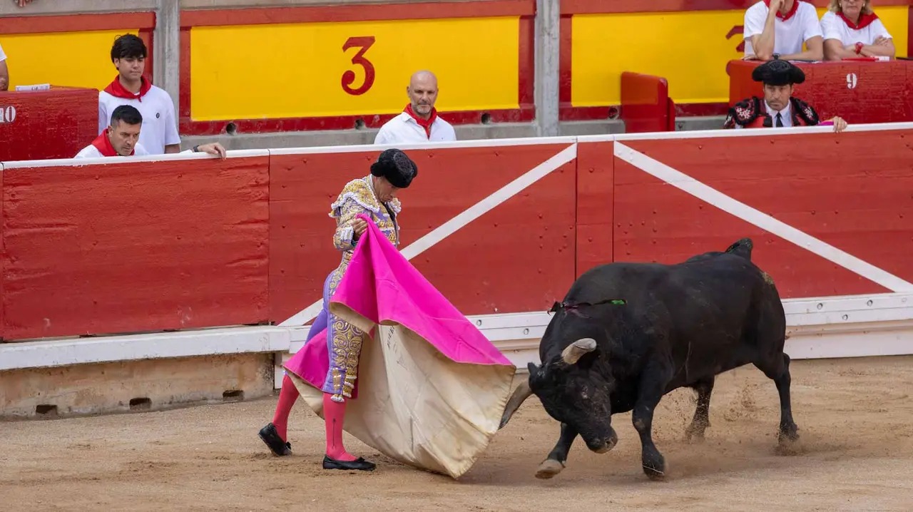 Última corrida de la Feria de San Fermín. Maite H. Mateo..-12