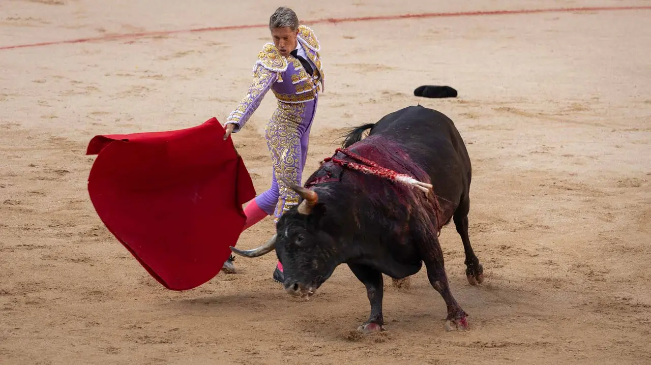 Última corrida de la Feria de San Fermín. Maite H. Mateo..-19
