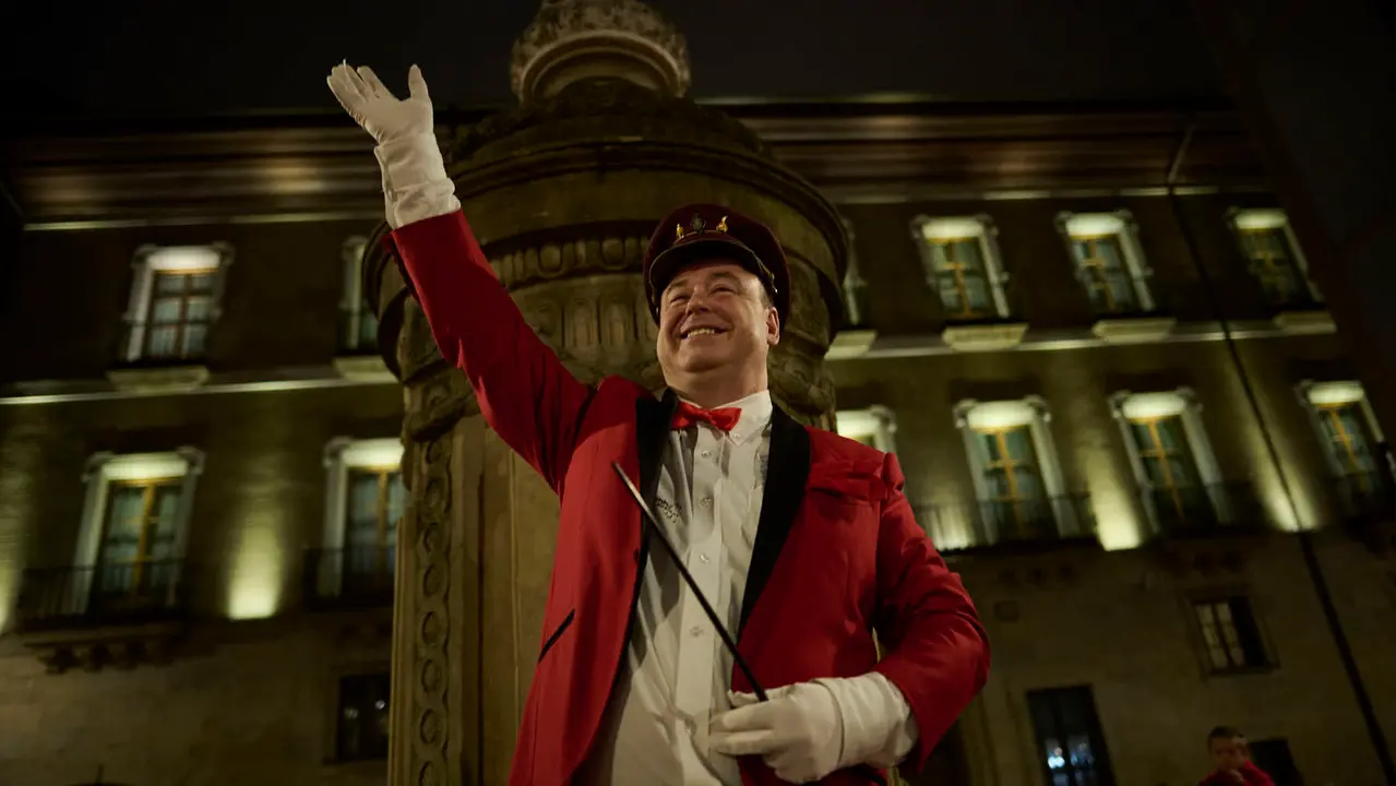 La Cofradía de San Saturnino ameniza con canciones el Pobre de Mí de El Guti durante San Fermín 2025. PABLO LASAOSA