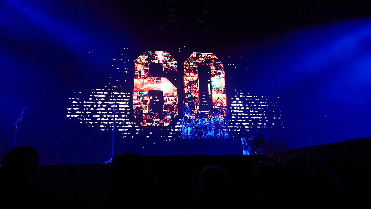Concierto de la banda alemana Scorpions, dentro de su gira mundial '60 years of Scorpions' celebrado en el pabellón Navarra Arena de Pamplona. IÑIGO ALZUGARAY