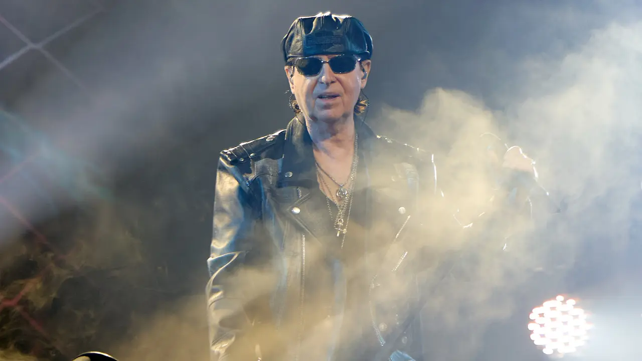 Concierto de la banda alemana Scorpions, dentro de su gira mundial '60 years of Scorpions' celebrado en el pabellón Navarra Arena de Pamplona. IÑIGO ALZUGARAY