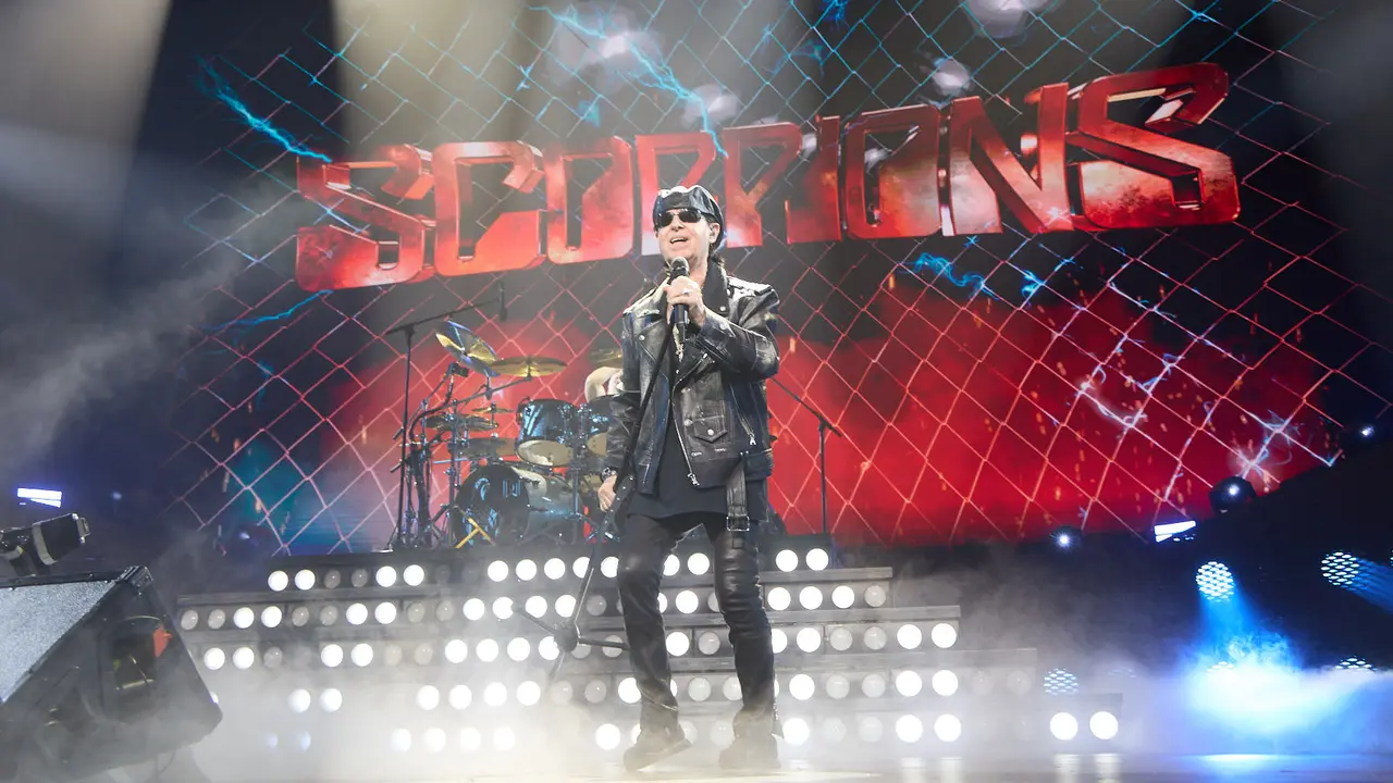 Concierto de la banda alemana Scorpions, dentro de su gira mundial '60 years of Scorpions' celebrado en el pabellón Navarra Arena de Pamplona. IÑIGO ALZUGARAY