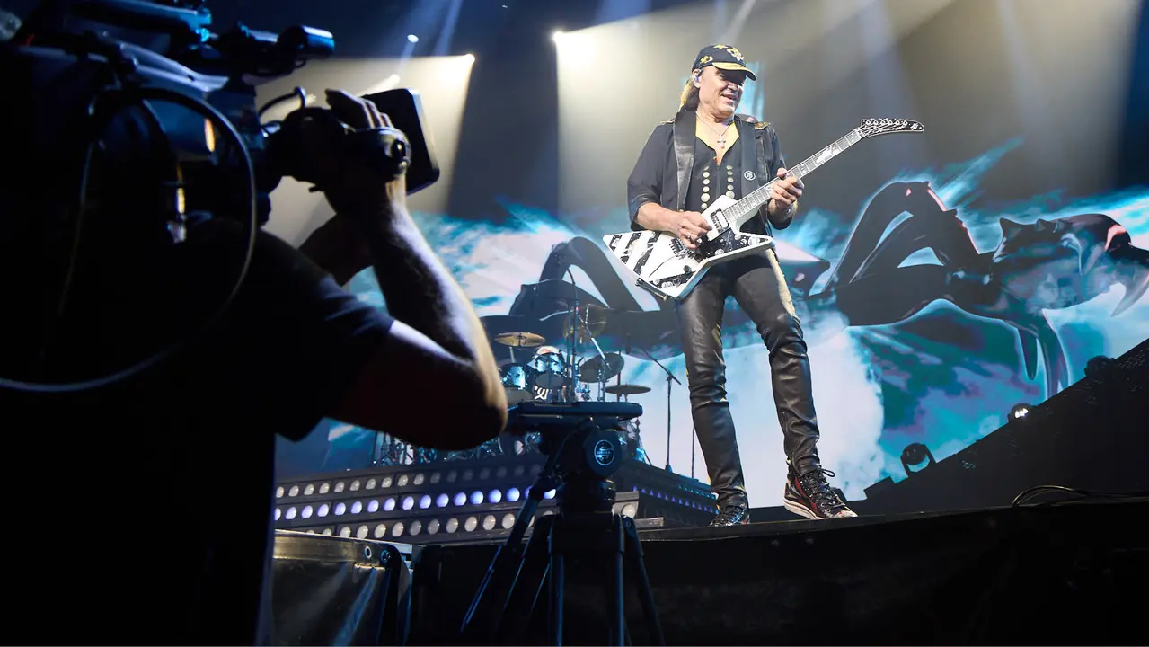 Concierto de la banda alemana Scorpions, dentro de su gira mundial '60 years of Scorpions' celebrado en el pabellón Navarra Arena de Pamplona. IÑIGO ALZUGARAY