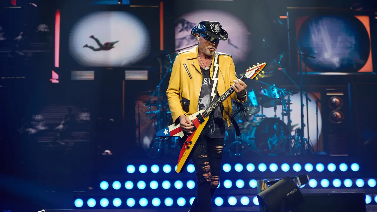 Concierto de la banda alemana Scorpions, dentro de su gira mundial '60 years of Scorpions' celebrado en el pabellón Navarra Arena de Pamplona. IÑIGO ALZUGARAY