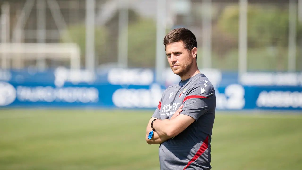 Los jugadores de Osasuna se entrenan en las instalaciones de Tajonar preparando la temporada 25/26. PABLO LASAOSA