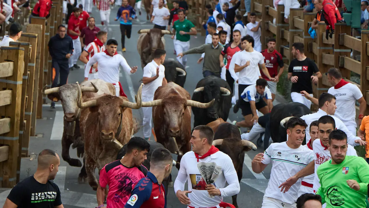 Primer Encierro de Fiestas de Tudela 2025. IÑIGO ALZUGARAY