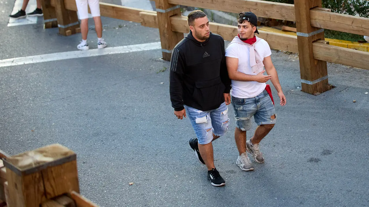Ambiente previo al segundo encierro de fiestas de Tudela 2025 con toros de la ganadería de Herederos de Gregorio Garzón Valdenebro (Jaén). IÑIGO ALZUGARAY