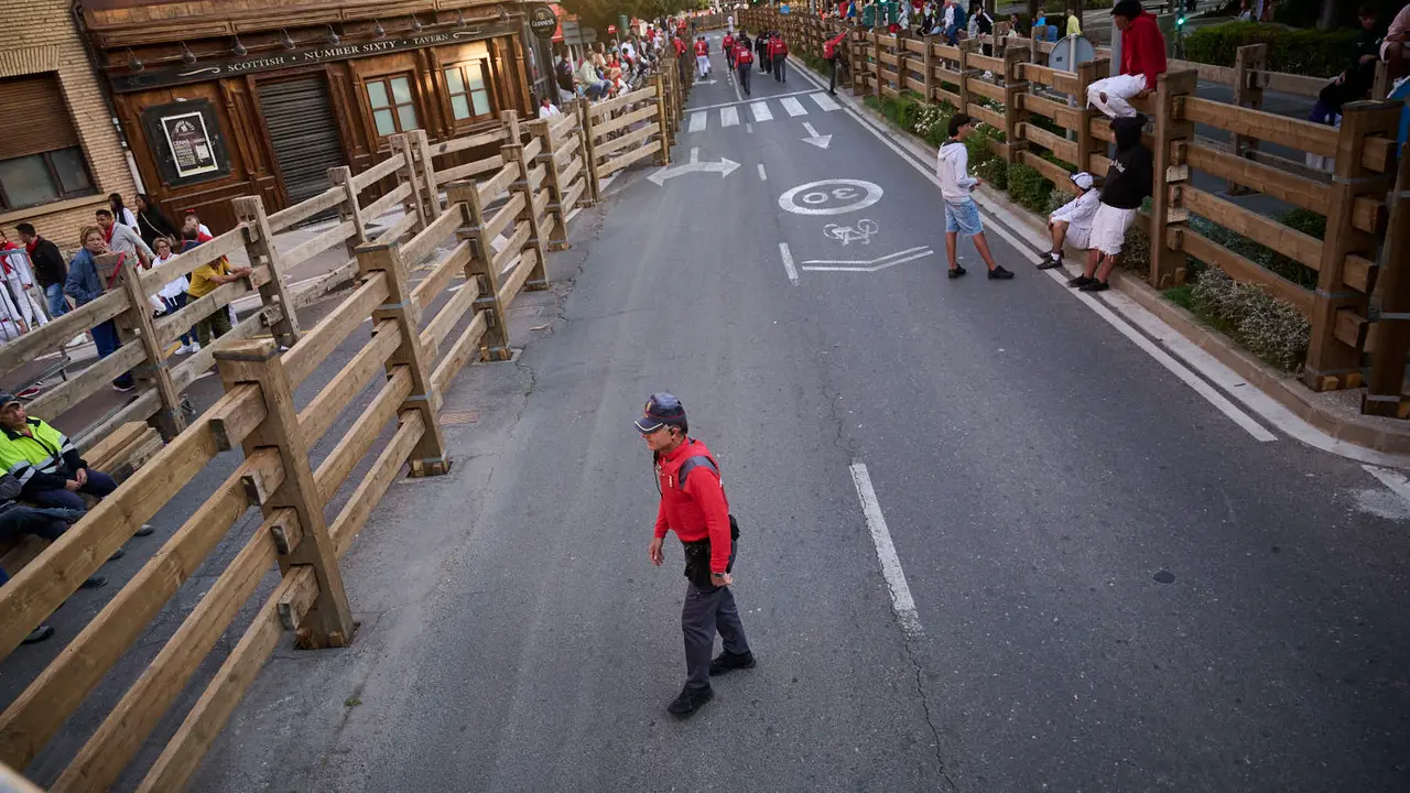 Segundo encierro de fiestas de Tudela 2025 con toros de la ganadería de Herederos de Gregorio Garzón Valdenebro (Jaén). PABLO LASAOSA