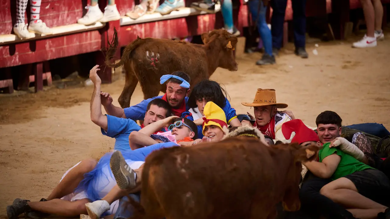 Grand Prix de la juventud con las cuadrillas de Puente la Reina durante sus fiestas de 2025. PABLO LASAOSA