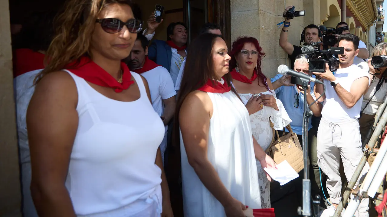 Chupinazo de inicio de las Fiestas de Estella 2025 lanzado por la Asociación Ker Kalí. IÑIGO ALZUGARAY