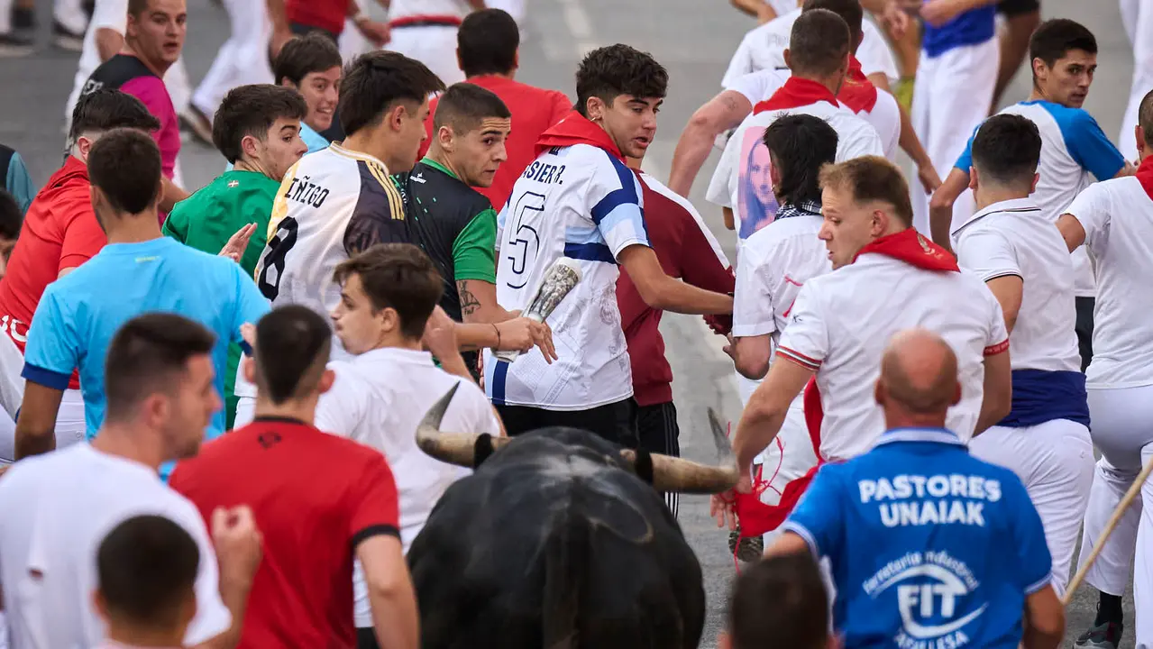 Segundo encierro de las fiestas de Tafalla 2025 con toros de la ganadería de Palha. PABLO LASAOSA