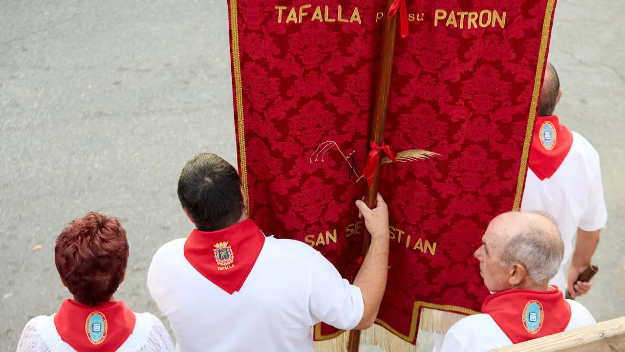 Momentos previos al segundo encierro de las fiestas de Tafalla 2025. IÑIGO ALZUGARAY