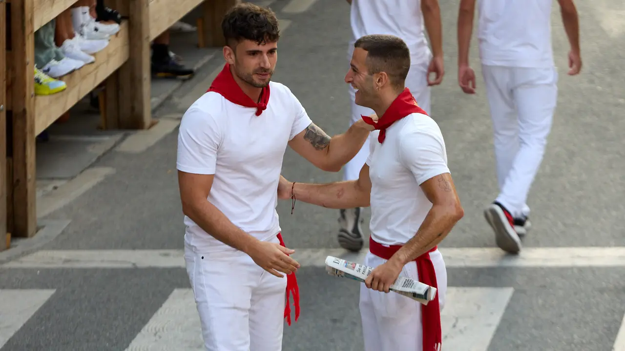 Momentos previos al segundo encierro de las fiestas de Tafalla 2025. IÑIGO ALZUGARAY