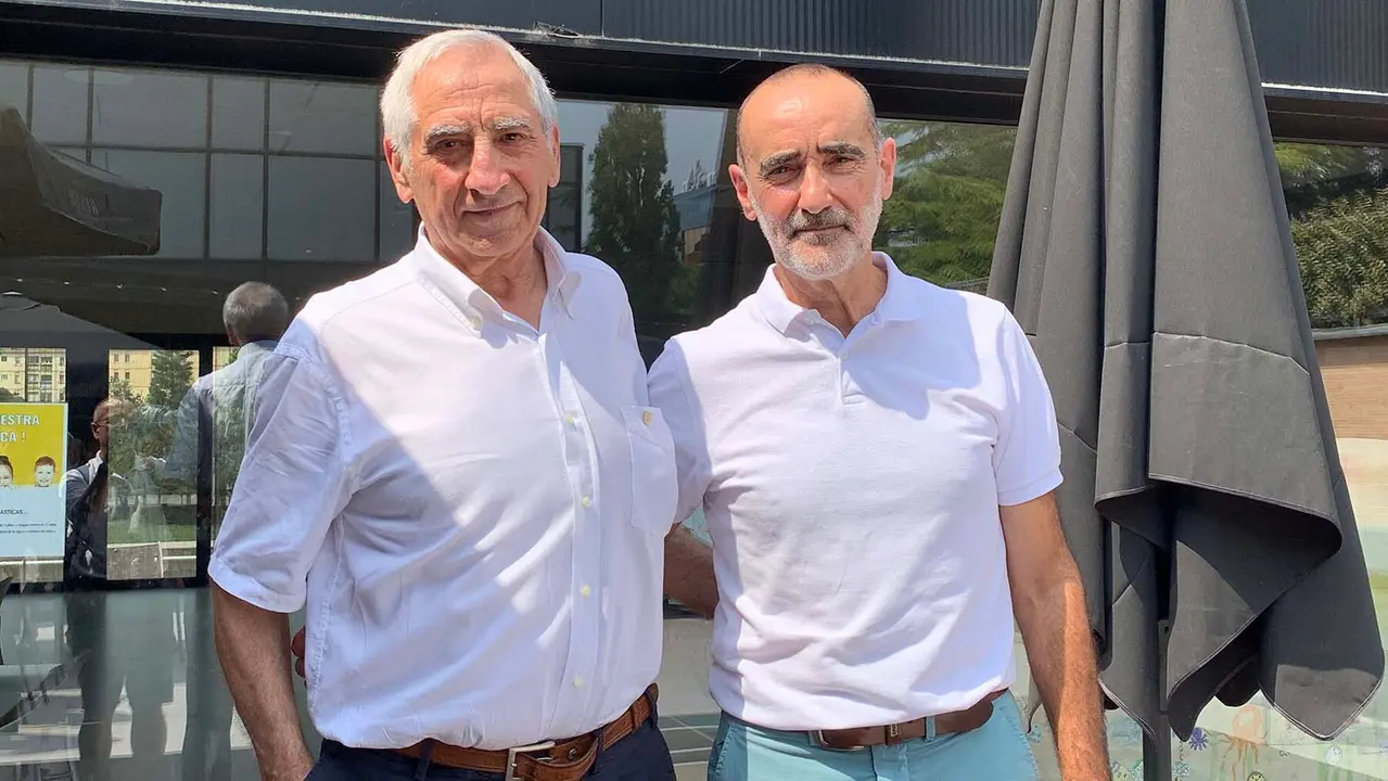 Antonio Merino y Juan Eseverri, presidente de Oberena. Navarra.com