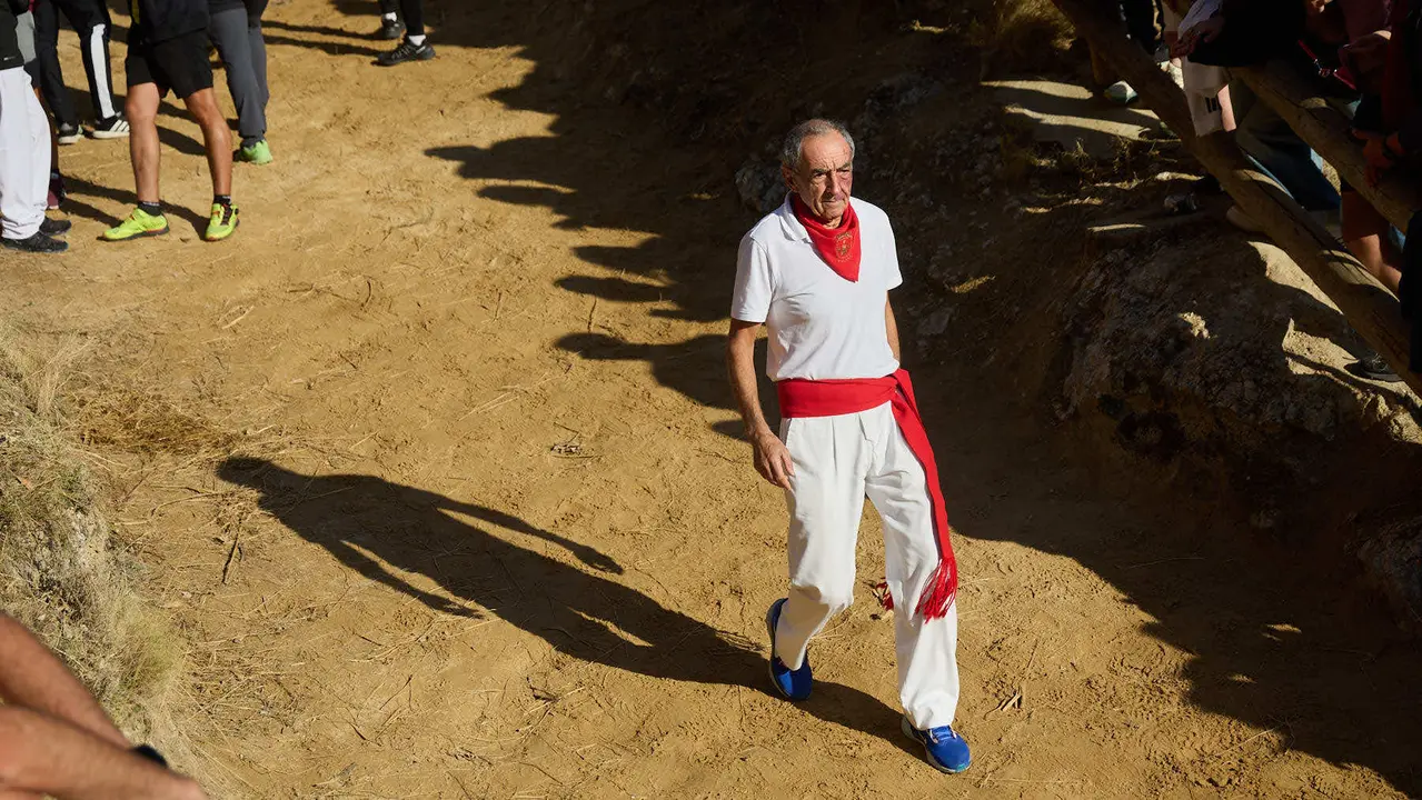 Séptimo encierro del Pilón en las fiestas de Falces de 2025 con vacas de la ganadería de Juan José Laparte de Marcilla. IÑIGO ALZUGARAY