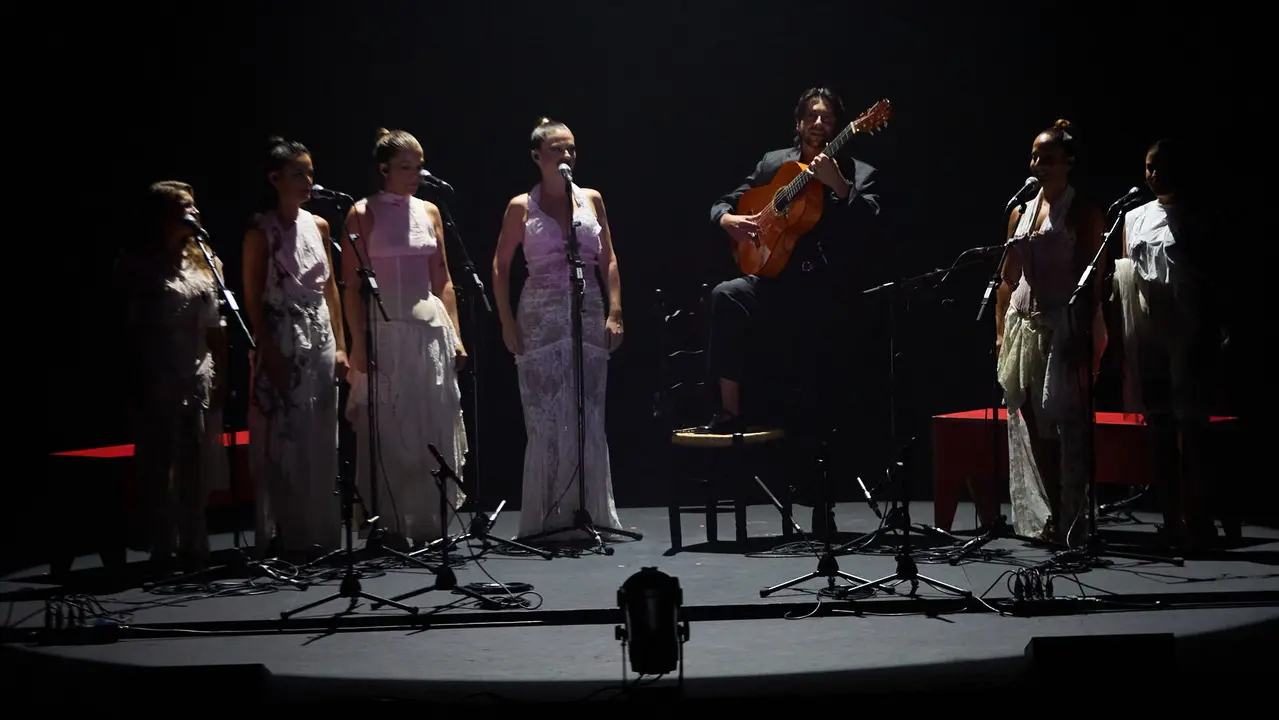 Concierto Guitarra Coral de Yerai Cortés en el Teatro Gayarre de Pamplona dentro del ciclo Escenario Siglo XXI de la XII edición del festival Flamenco On Fire. IÑIGO ALZUGARAY