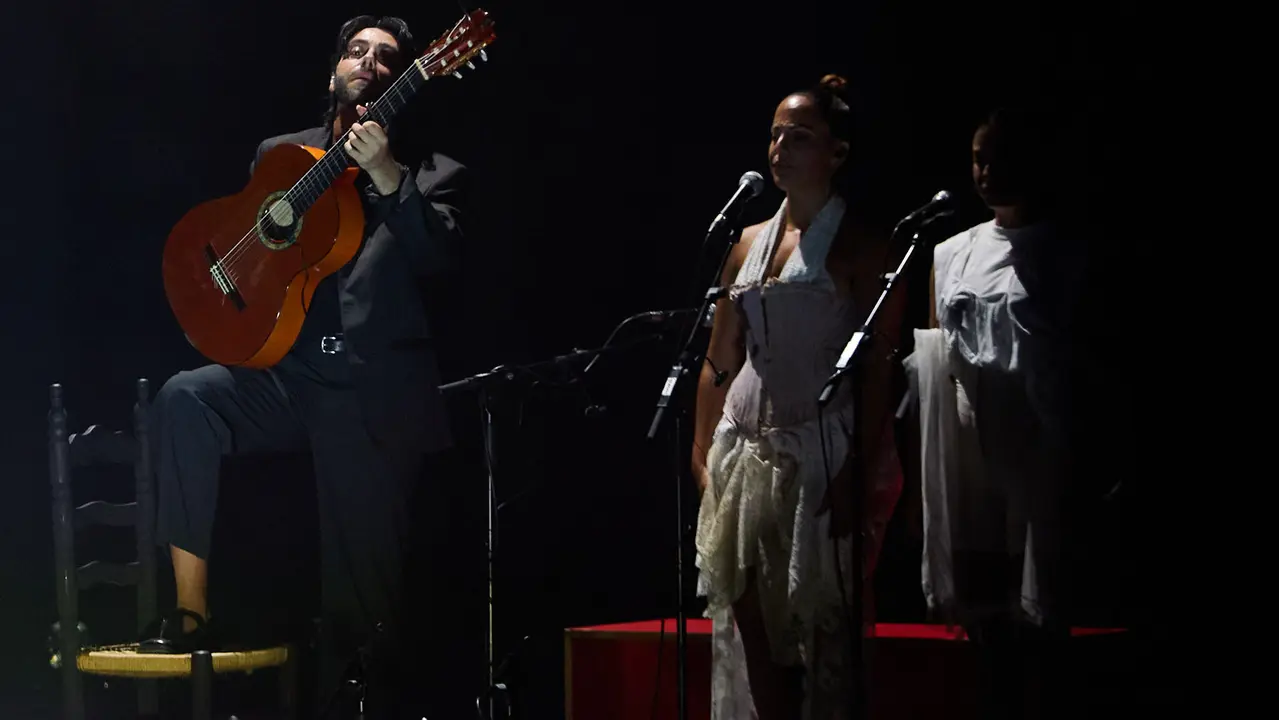 Concierto Guitarra Coral de Yerai Cortés en el Teatro Gayarre de Pamplona dentro del ciclo Escenario Siglo XXI de la XII edición del festival Flamenco On Fire. IÑIGO ALZUGARAY