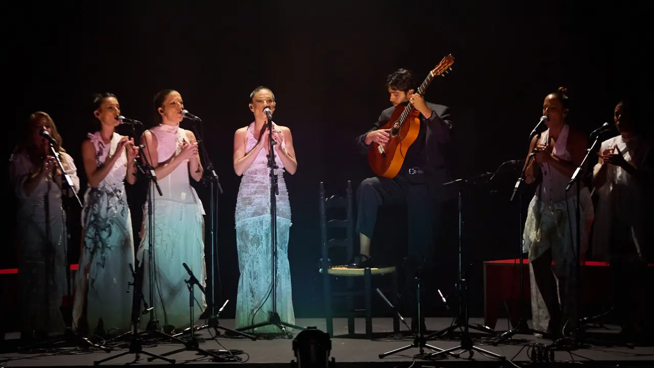 Concierto Guitarra Coral de Yerai Cortés en el Teatro Gayarre de Pamplona dentro del ciclo Escenario Siglo XXI de la XII edición del festival Flamenco On Fire. IÑIGO ALZUGARAY