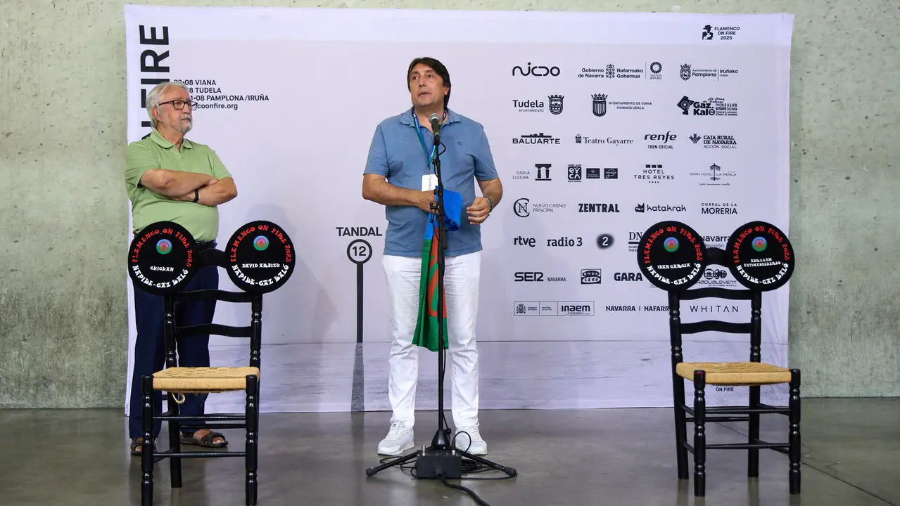 Homenaje a cuatro pelotaris navarros gitanos, Chichan, David Arbizu, Iban García y Abraham Antimasbeheres en el frontón de la Mañueta de Pamplona durante la XII edición del festival Flamenco On Fire. IÑIGO ALZUGARAY