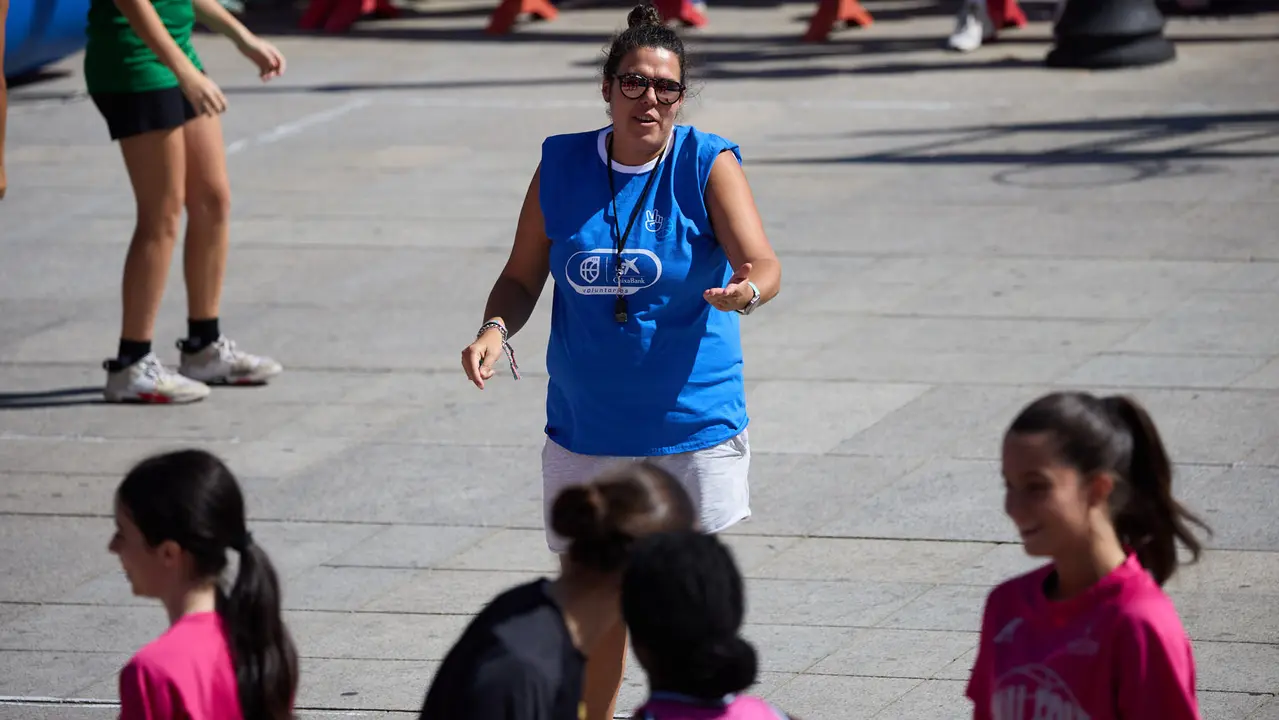 Circuito 3x3 CaixaBank de baloncesto en la Plaza del Castillo de Pamplona. IÑIGO ALZUGARAY