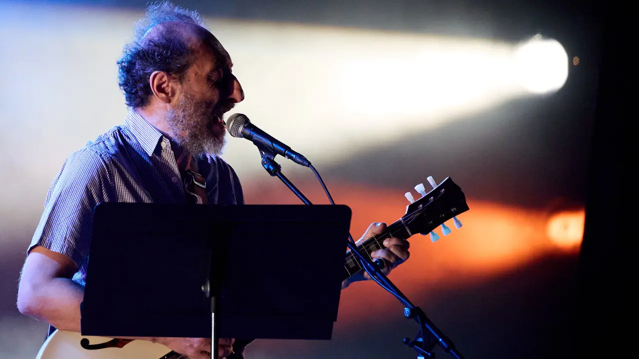 Concierto Esencial de Los Planetas en el auditorio Baluarte de Pamplona durante de la XII edición del festival Flamenco On Fire. IÑIGO ALZUGARAY