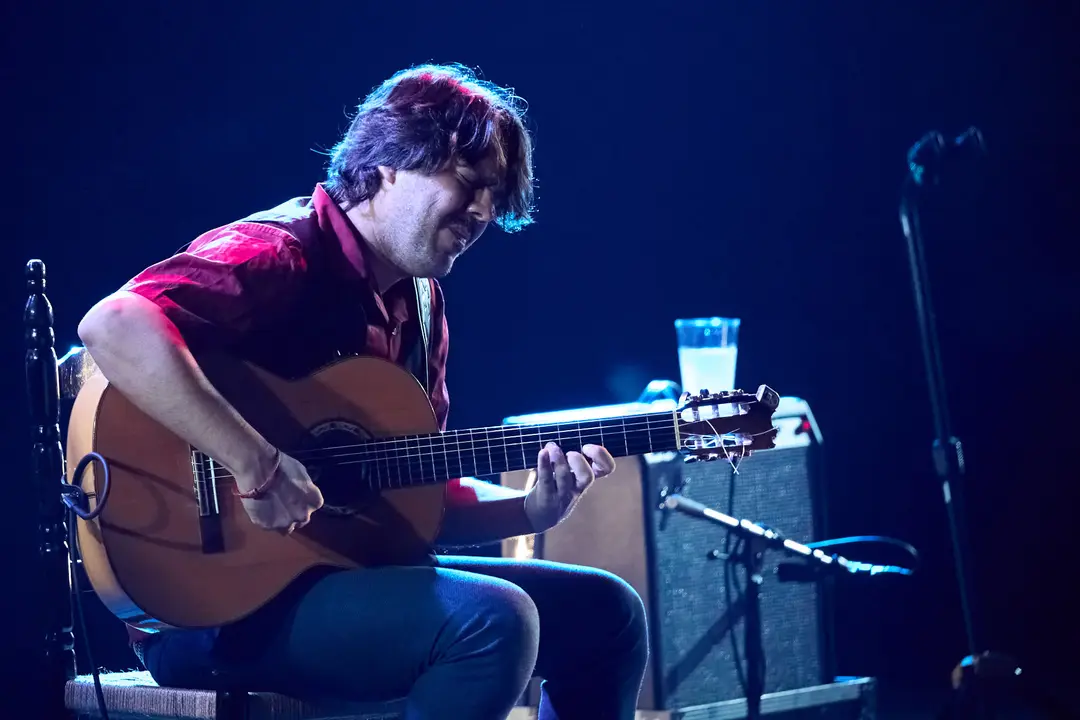 Concierto Esencial de Los Planetas en el auditorio Baluarte de Pamplona durante de la XII edición del festival Flamenco On Fire. IÑIGO ALZUGARAY