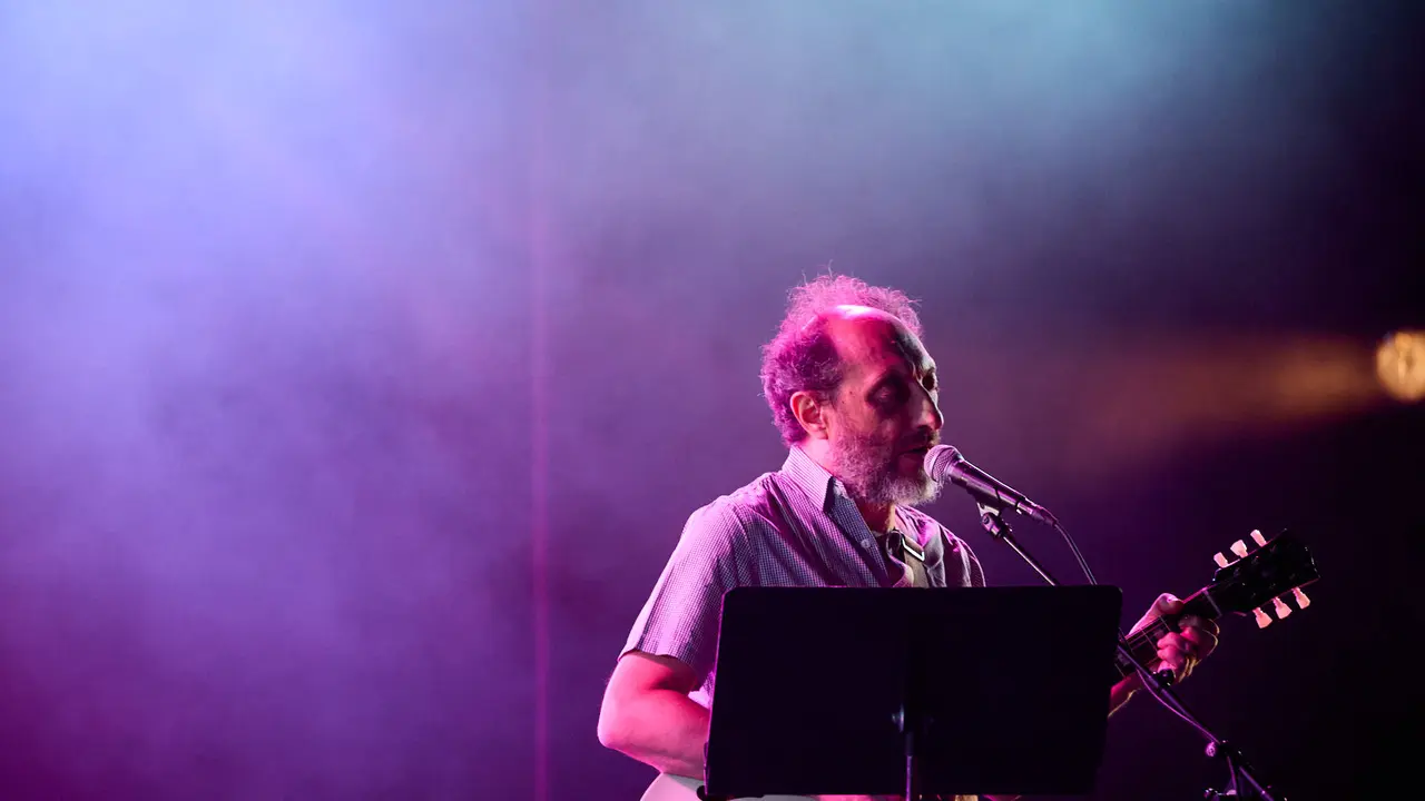 Concierto Esencial de Los Planetas en el auditorio Baluarte de Pamplona durante de la XII edición del festival Flamenco On Fire. IÑIGO ALZUGARAY