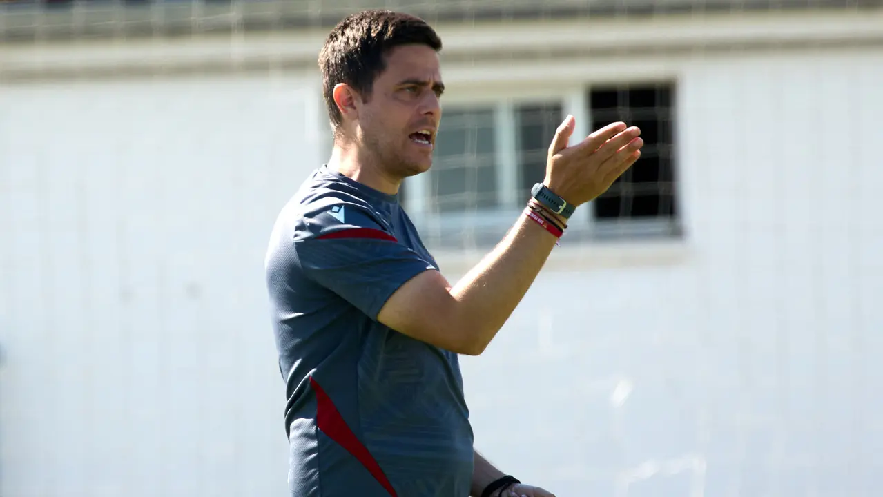 Entrenamiento de Osasuna en las instalaciones de Tajonar. IÑIGO ALZUGARAY