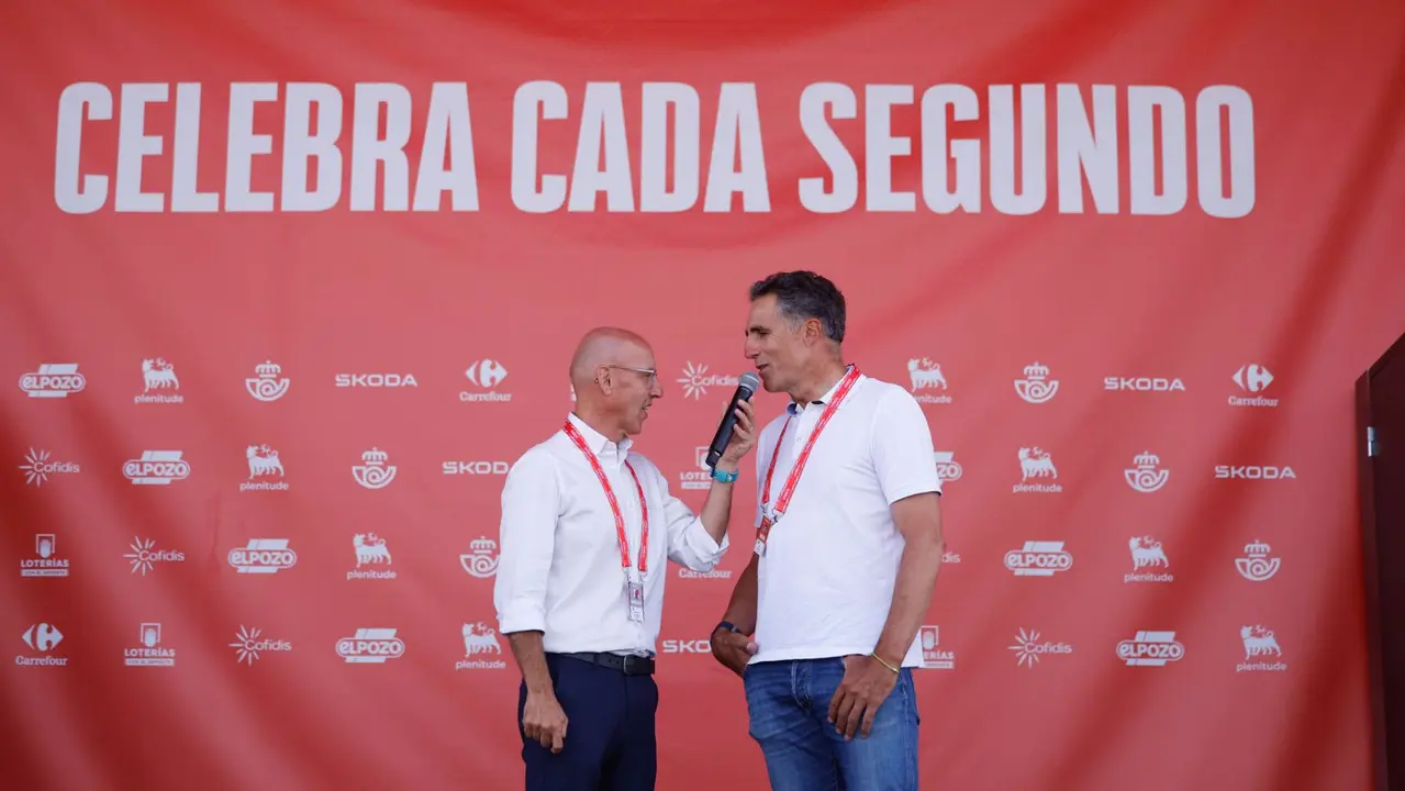 décima etapa de La Vuelta a España, disputada este martes entre el Parque de la Naturaleza Sendaviva (Navarra) y final en el Ferial Larra Belagua.- EFE/Javier Lizón