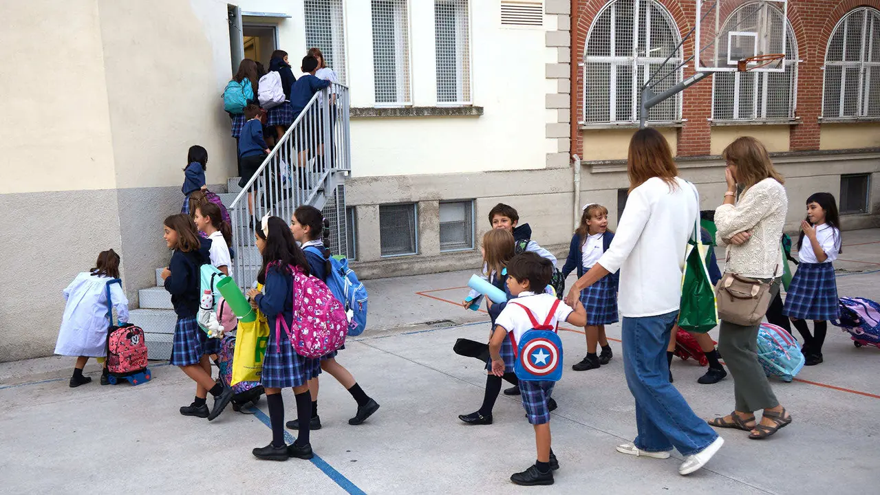 Inicio del curso escolar 2025/26 en el Colegio Fec Vedruna de Pamplona. IÑIGO ALZUGARAY