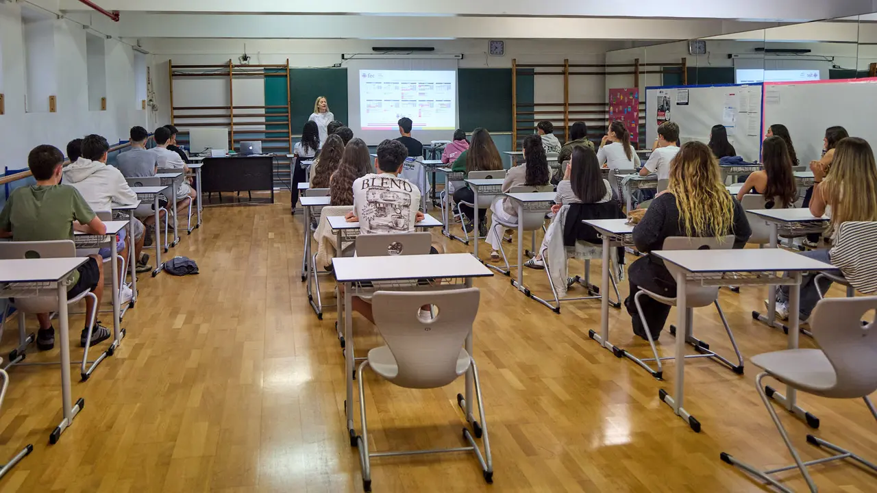 Inicio del curso escolar 2025/26 en el Colegio Fec Vedruna de Pamplona. IÑIGO ALZUGARAY